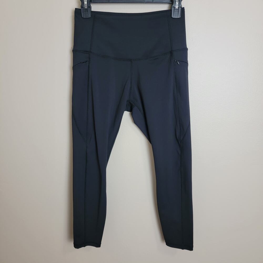 Move Theology Black Cropped Leggings Size Medium